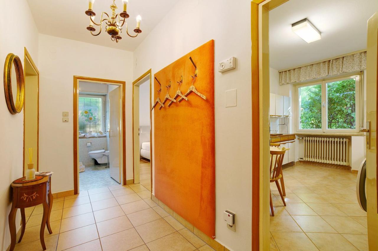Villa Sabine - Berta Meran Buitenkant foto